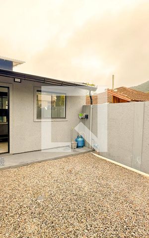 Casa para alugar com 32m², 1 quarto e 1 vagaGaragem