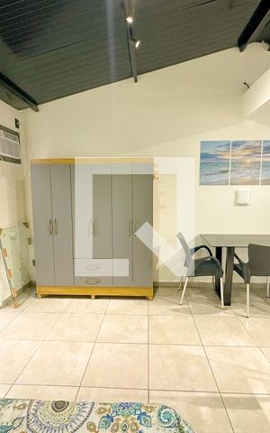 Casa para alugar com 32m², 1 quarto e 1 vagaQuarto