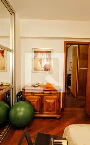 Apartamento à venda com 140m², 4 quartos e 2 vagasquarto 4