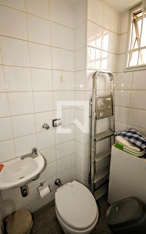 Apartamento à venda com 140m², 4 quartos e 2 vagasBanheiro de serviço