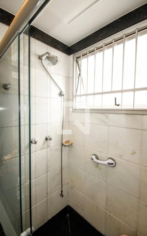 Apartamento à venda com 140m², 4 quartos e 2 vagasbanheiro 1