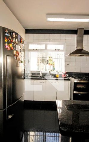 Apartamento à venda com 140m², 4 quartos e 2 vagasCozinha