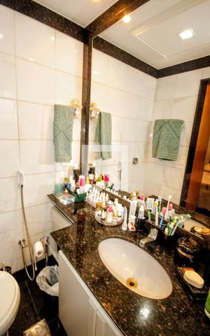 Apartamento à venda com 140m², 4 quartos e 2 vagasbanheiro 1