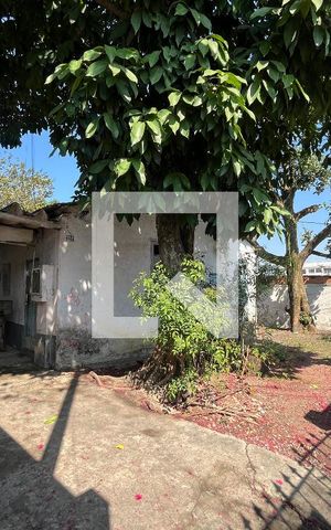 Casa à venda com 600m², 2 quartos e 4 vagas Casa à venda com 600m², 2 quartos e 4 vagasEdícula