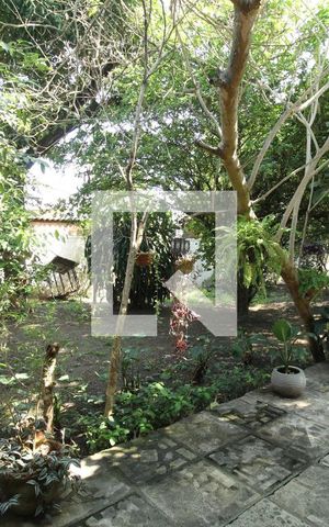 Casa à venda com 600m², 2 quartos e 4 vagasQuintal