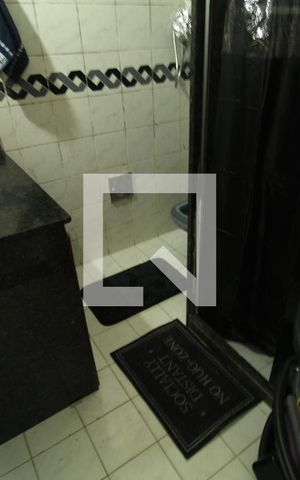 Casa à venda com 600m², 2 quartos e 4 vagasBanheiro