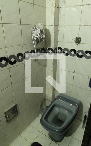 Casa à venda com 600m², 2 quartos e 4 vagasBanheiro