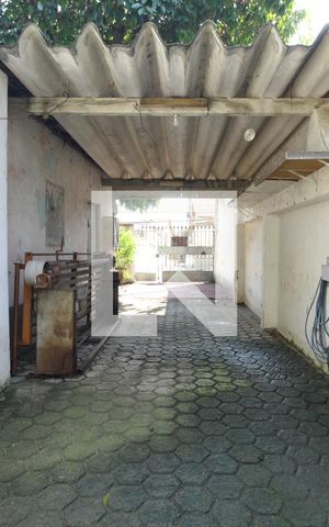 Casa à venda com 600m², 2 quartos e 4 vagasGaragem
