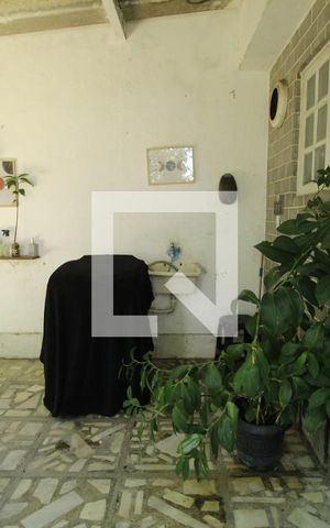 Casa à venda com 600m², 2 quartos e 4 vagasÁrea de serviço