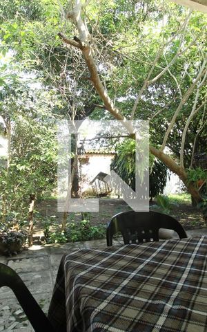 Casa à venda com 600m², 2 quartos e 4 vagasQuintal