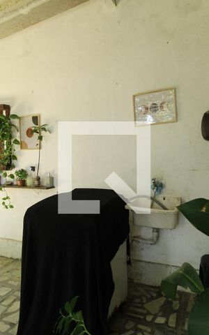 Casa à venda com 600m², 2 quartos e 4 vagasÁrea de serviço