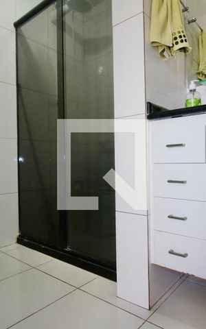 Apartamento para alugar com 78m², 2 quartos e sem vaga Apartamento para alugar com 78m², 2 quartos e sem vagaBanheiro Social