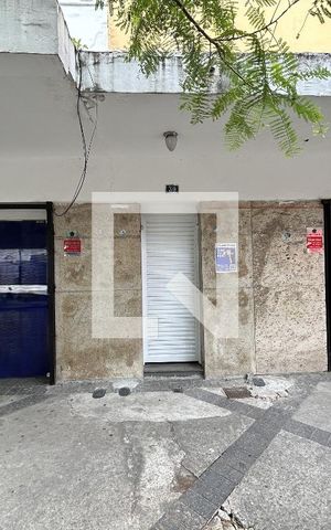 Apartamento à venda com 71m², 2 quartos e sem vagaFachada + Plaquinha