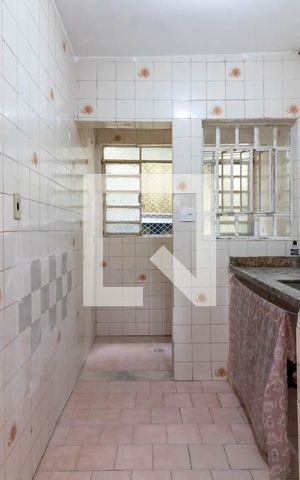 Casa à venda com 365m², 1 quarto e 1 vaga Casa à venda com 365m², 1 quarto e 1 vagaCozinha
