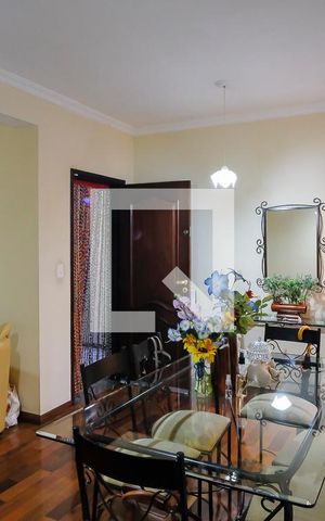 Casa à venda com 180m², 3 quartos e 3 vagasSala