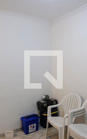Casa à venda com 180m², 3 quartos e 3 vagasQuarto área de serviço
