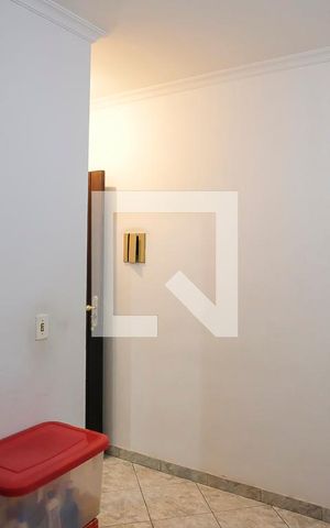 Casa à venda com 180m², 3 quartos e 3 vagasQuarto área de serviço