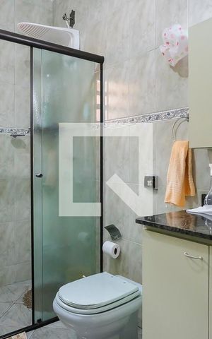 Casa à venda com 180m², 3 quartos e 3 vagasBanheiro