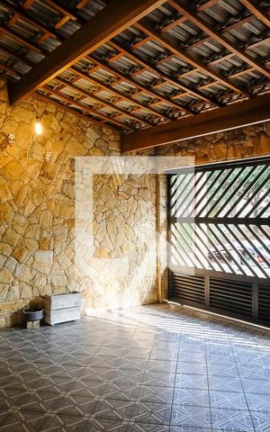 Casa à venda com 180m², 3 quartos e 3 vagasGaragem