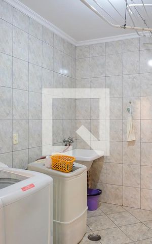 Casa à venda com 180m², 3 quartos e 3 vagasÁrea de serviço