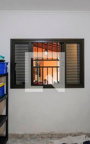 Casa à venda com 180m², 3 quartos e 3 vagasQuarto área de serviço