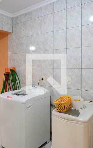 Casa à venda com 180m², 3 quartos e 3 vagasÁrea de serviço
