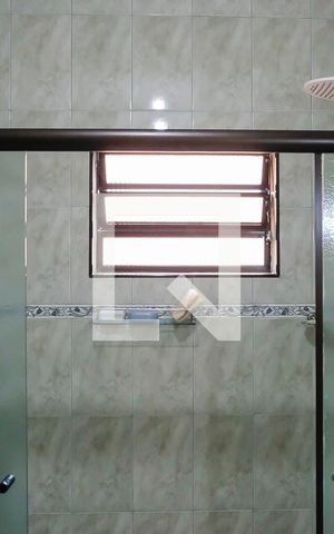 Casa à venda com 180m², 3 quartos e 3 vagasBanheiro