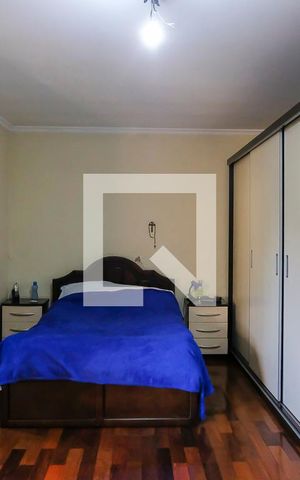 Casa à venda com 180m², 3 quartos e 3 vagasSuíte