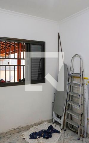 Casa à venda com 180m², 3 quartos e 3 vagasQuarto área de serviço