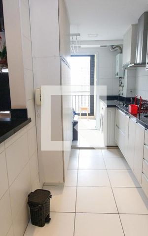 Apartamento à venda com 79m², 3 quartos e 2 vagasCozinha e Área de Serviço