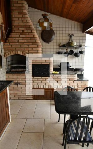 Casa à venda com 1090m², 3 quartos e 4 vagasChurrasqueira