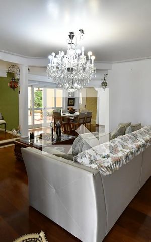 Casa à venda com 1090m², 3 quartos e 4 vagasSala 1