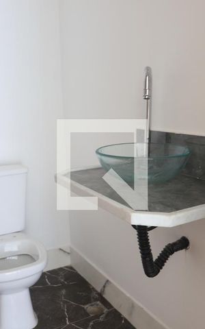 Casa à venda com 160m², 3 quartos e 2 vagasLavabo