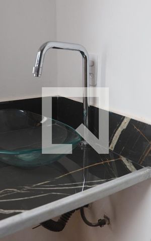 Casa à venda com 160m², 3 quartos e 2 vagasBanheiro da Suíte 1