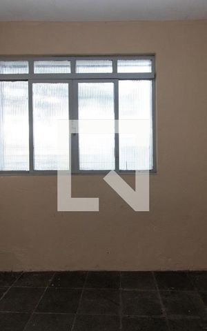 Casa para alugar com 300m², 2 quartos e sem vaga Casa para alugar com 300m², 2 quartos e sem vagaQuarto 1