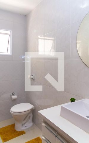 Casa à venda com 137m², 3 quartos e 2 vagas Casa à venda com 137m², 3 quartos e 2 vagasBanheiro 2