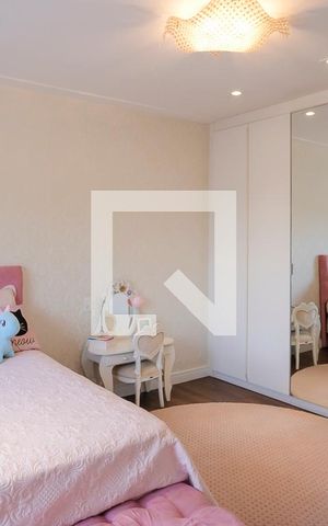 Casa à venda com 380m², 5 quartos e 6 vagasSuíte 2
