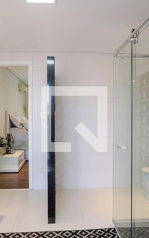 Casa à venda com 380m², 5 quartos e 6 vagasBanheiro da suíte 1