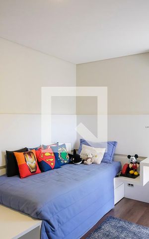 Casa à venda com 380m², 5 quartos e 6 vagasSuíte 3