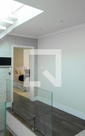 Casa à venda com 380m², 5 quartos e 6 vagasCorredor dos quartos