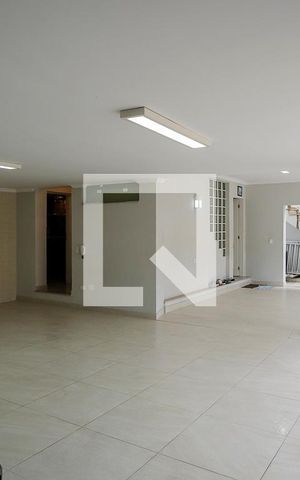 Casa à venda com 380m², 5 quartos e 6 vagasGaragem