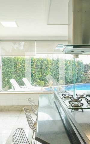 Casa à venda com 380m², 5 quartos e 6 vagasCozinha
