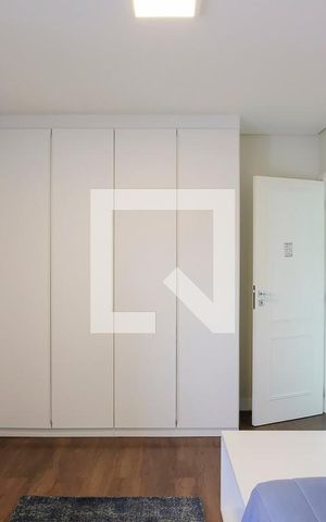 Casa à venda com 380m², 5 quartos e 6 vagasSuíte 3