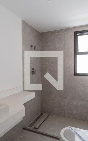 Apartamento à venda com 153m², 3 quartos e 2 vagas Apartamento à venda com 153m², 3 quartos e 2 vagasBanheiro da Suíte 2