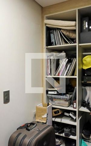 Casa à venda com 396m², 4 quartos e 4 vagas Casa à venda com 396m², 4 quartos e 4 vagasCloset suíte 2