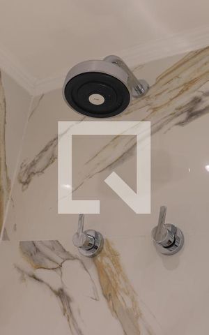 Studio à venda com 27m², 0 quarto e sem vagaStudio Banheiro