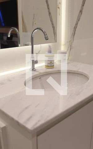Studio à venda com 27m², 0 quarto e sem vagaStudio Banheiro