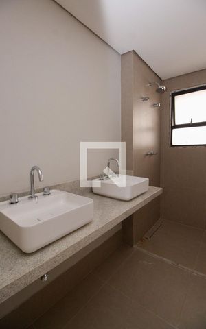 Apartamento à venda com 181m², 4 quartos e 3 vagasBanheiro da Suíte 3