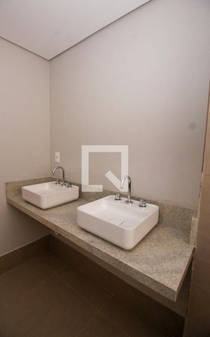 Apartamento à venda com 181m², 4 quartos e 3 vagasBanheiro da Suíte 3