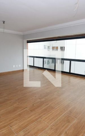 Apartamento à venda com 181m², 4 quartos e 3 vagasSala